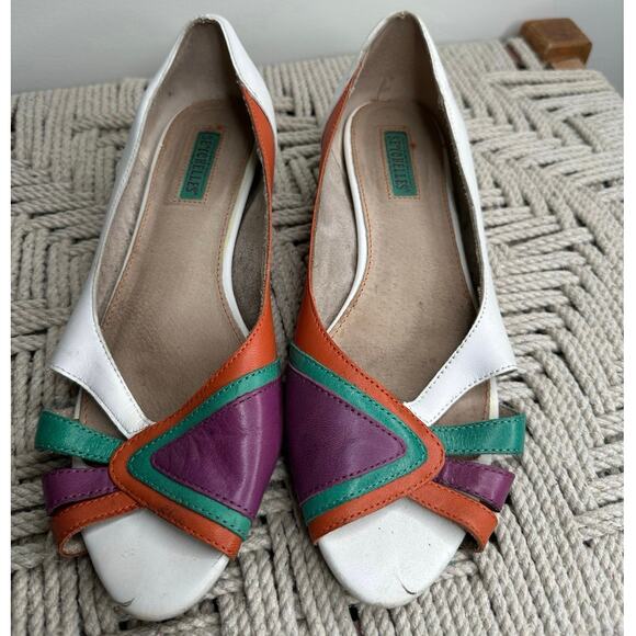 Seychelles: Retro Open Toe Flats - Picture 1 of 10